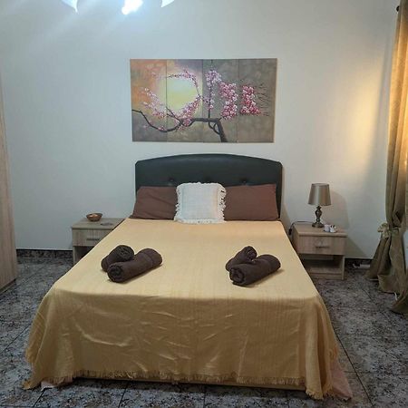 Silia'S Maisonette Marsaskala Bagian luar foto