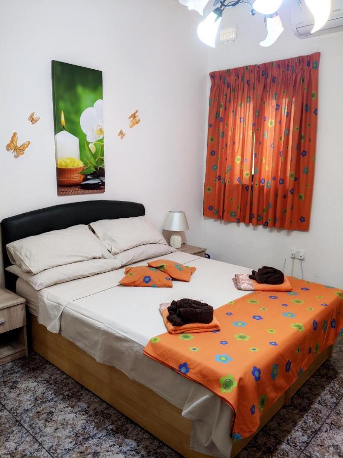 Silia'S Maisonette Marsaskala Bagian luar foto
