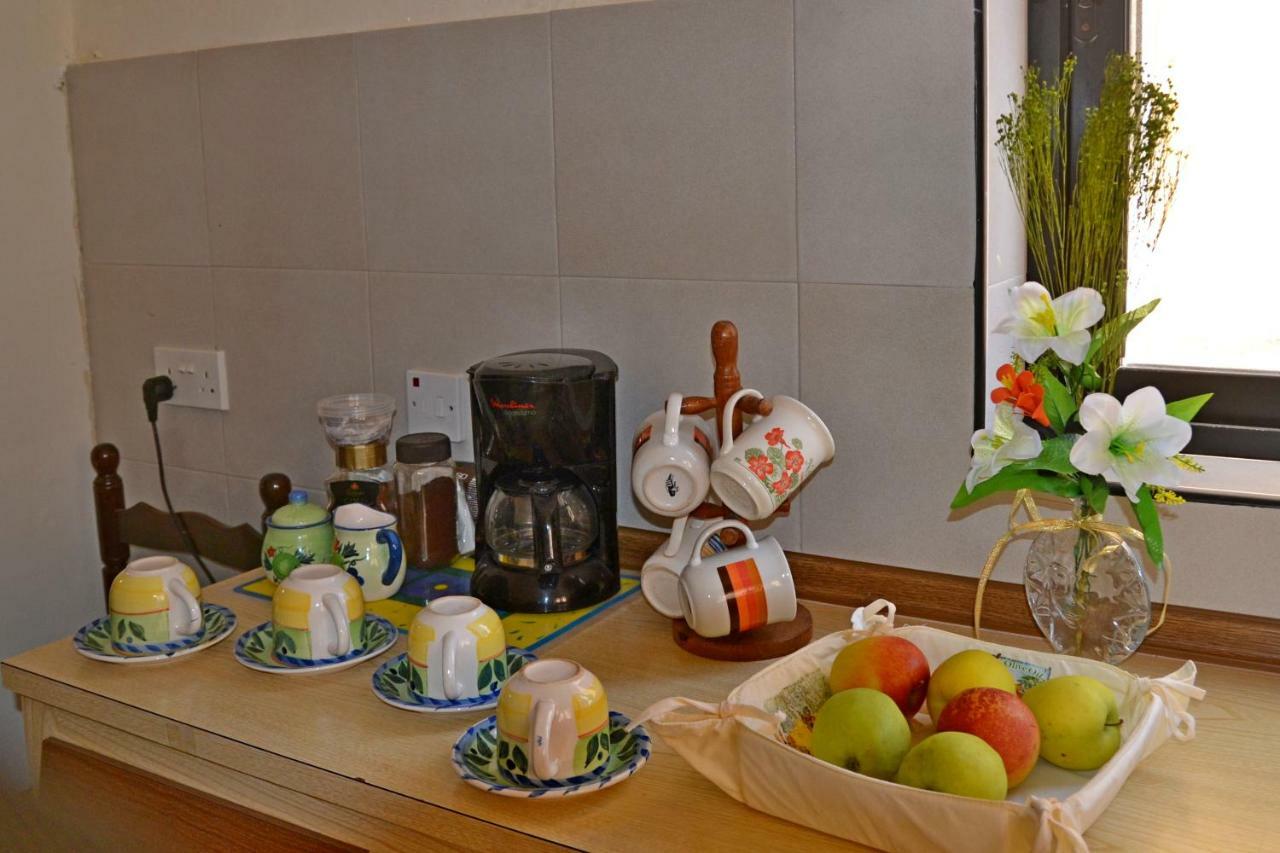 Silia'S Maisonette Marsaskala Bagian luar foto